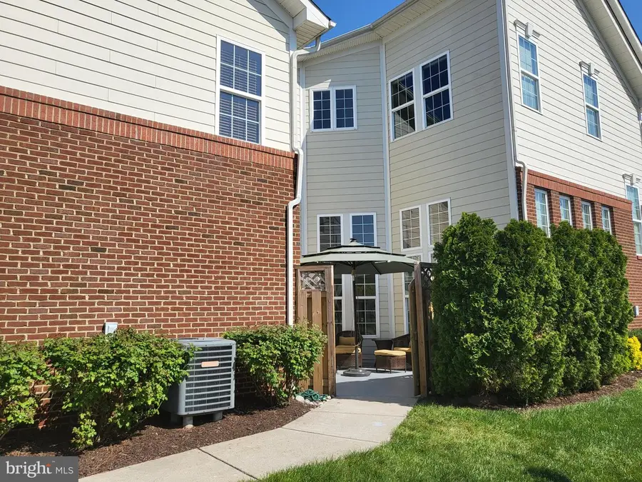 19440 Front St, Leesburg, VA 20176 - #3