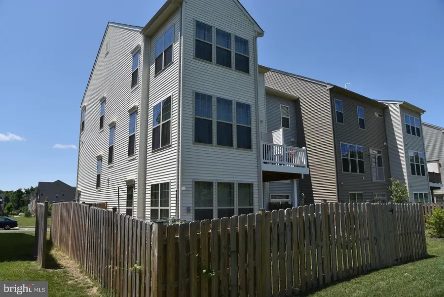 25294 Arrowroot Ter, Chantilly, VA 20152 - #3