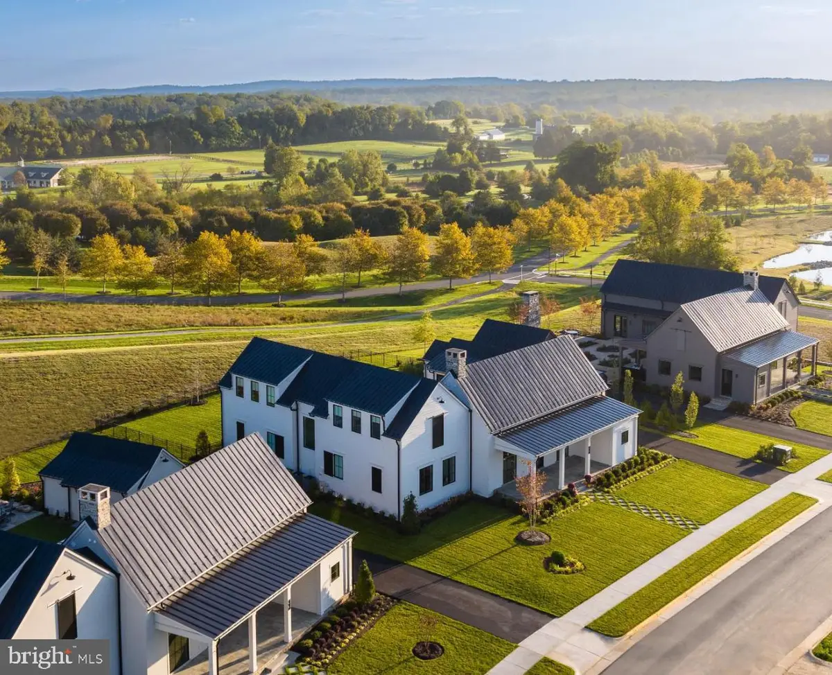 604 Martingale Ridge Dr, Middleburg, VA 20117 - #1