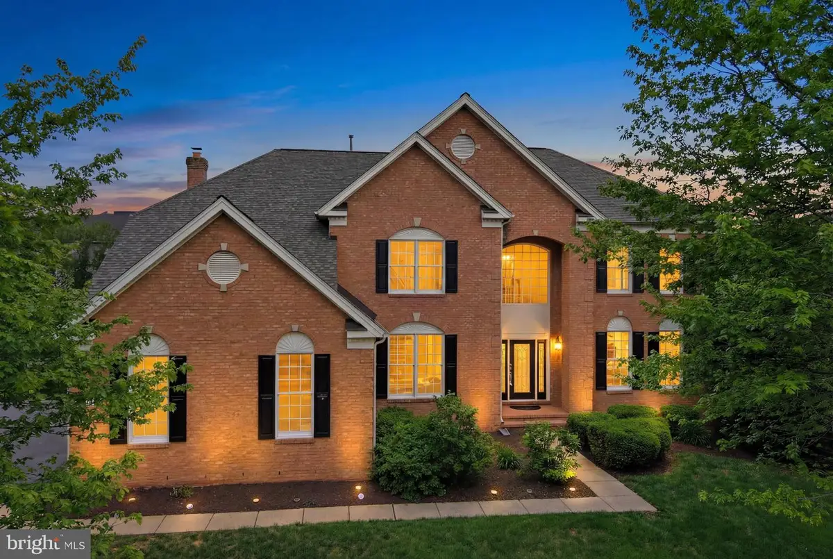 20210 Kiawah Island Dr, Ashburn, VA 20147 - #1