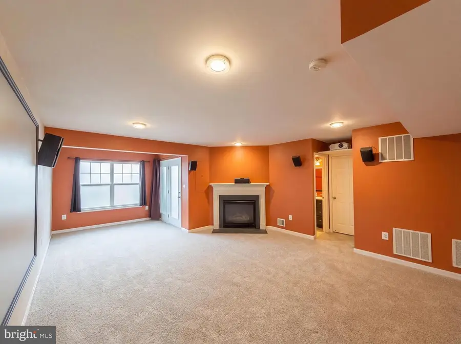 18560 Sierra Springs Sq, Leesburg, VA 20176 - #3