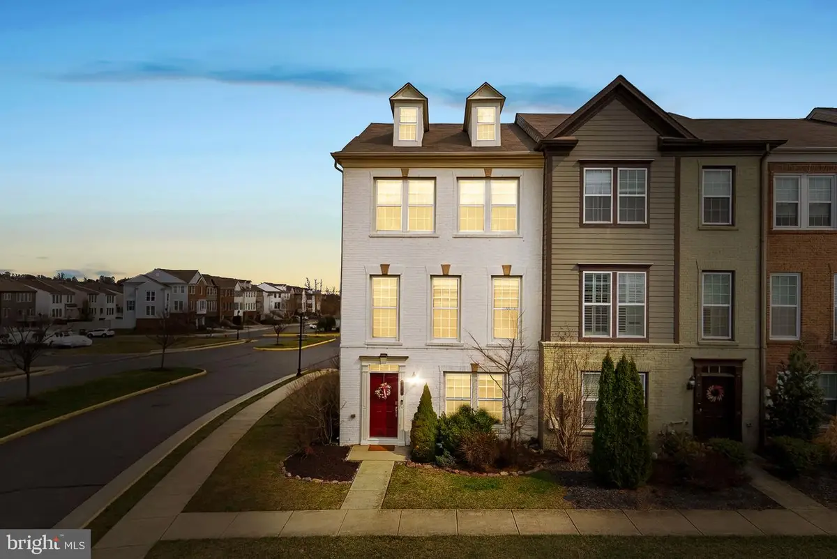 412 Wild Onion Ter, Leesburg, VA 20175 - #1