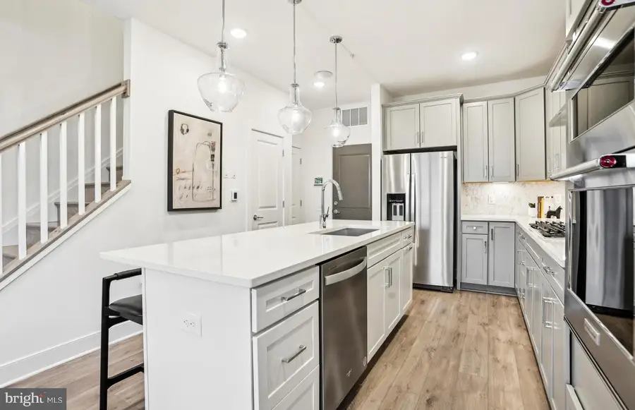 19782 Lavender Dust Sq, Ashburn, VA 20147 - #3