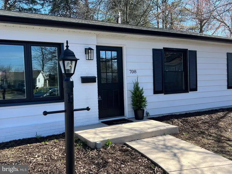 708 W Jasper Ct, Sterling, VA 20164 - #2