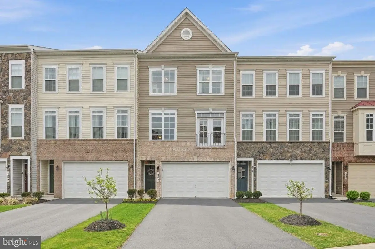 204 Miles Hawk Ter, Purcellville, VA 20132 - #1