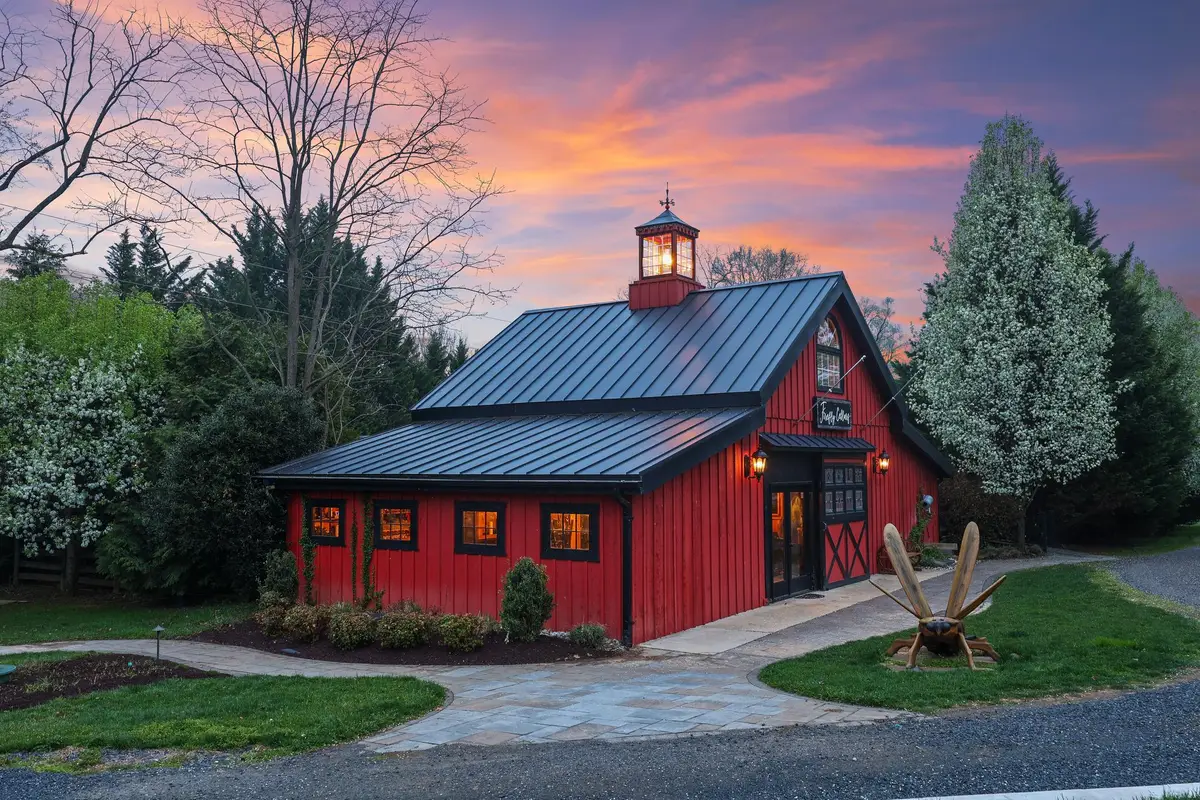 40325 Charles Town Pike, Hamilton, VA 20158 - #1