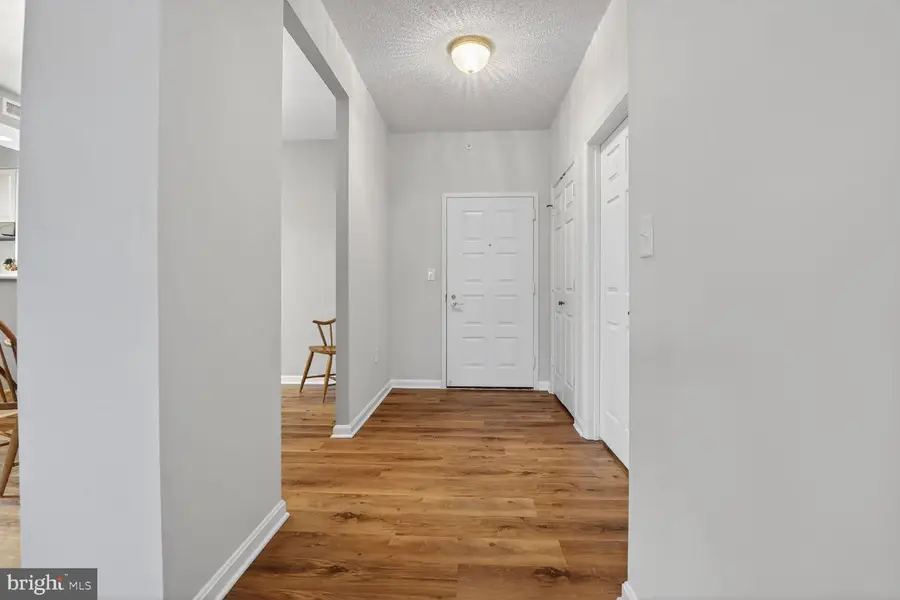 19360 Magnolia Grove Sq #108, Leesburg, VA 20176 - #3