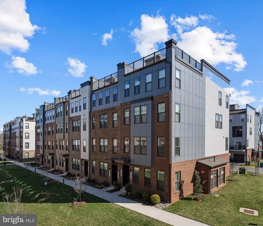 44625 Wolfhound Sq, Ashburn, VA 20147 - #2