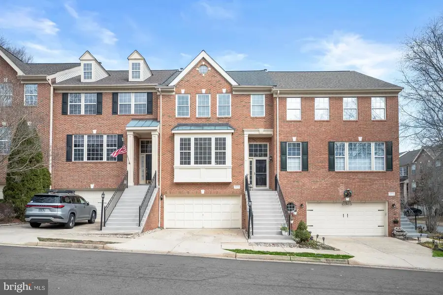 20624 Muddy Harbour Sq, Sterling, VA 20165 - #2