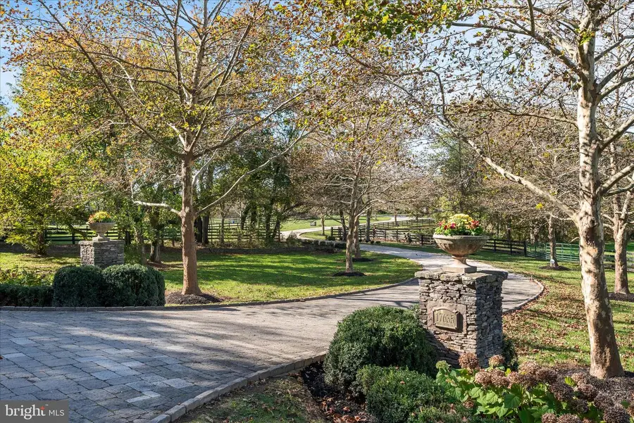 17635 Harmony Church Rd, Hamilton, VA 20158 - #2