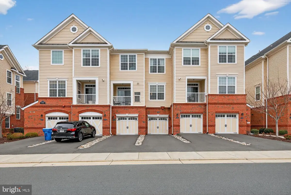 23255 Milltown Knoll Sq #104, Ashburn, VA 20148 - #1