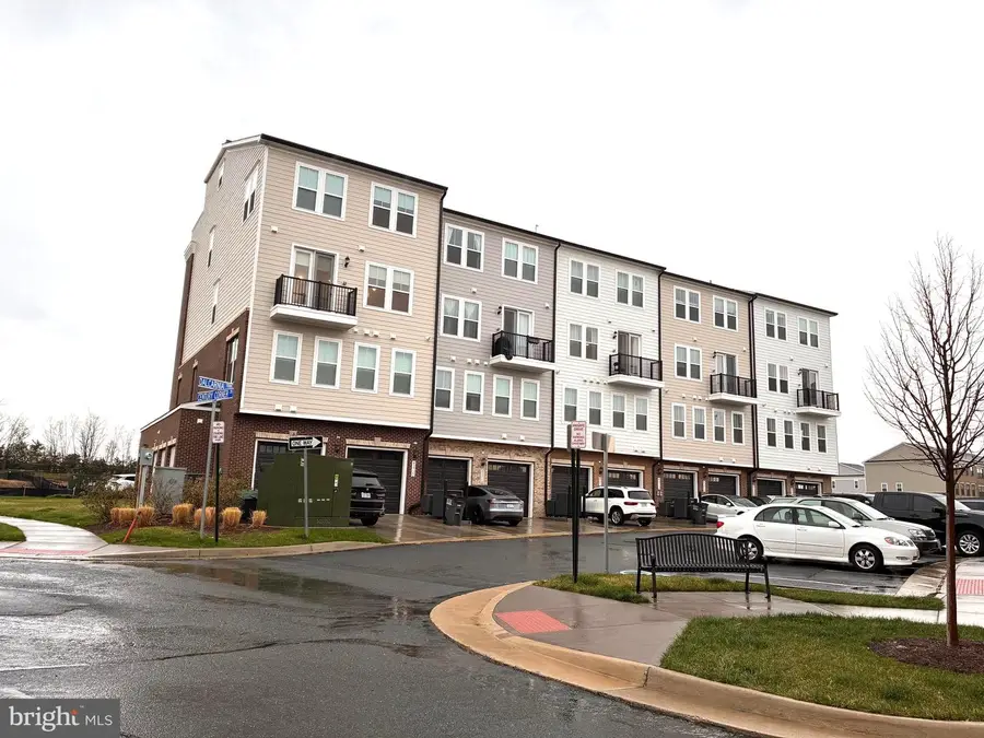 42716 Darala Dr, Ashburn, VA 20147 - #3