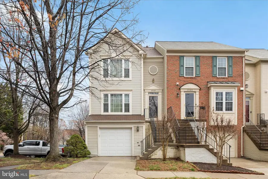 45591 Hutchens Sq, Sterling, VA 20166 - #2