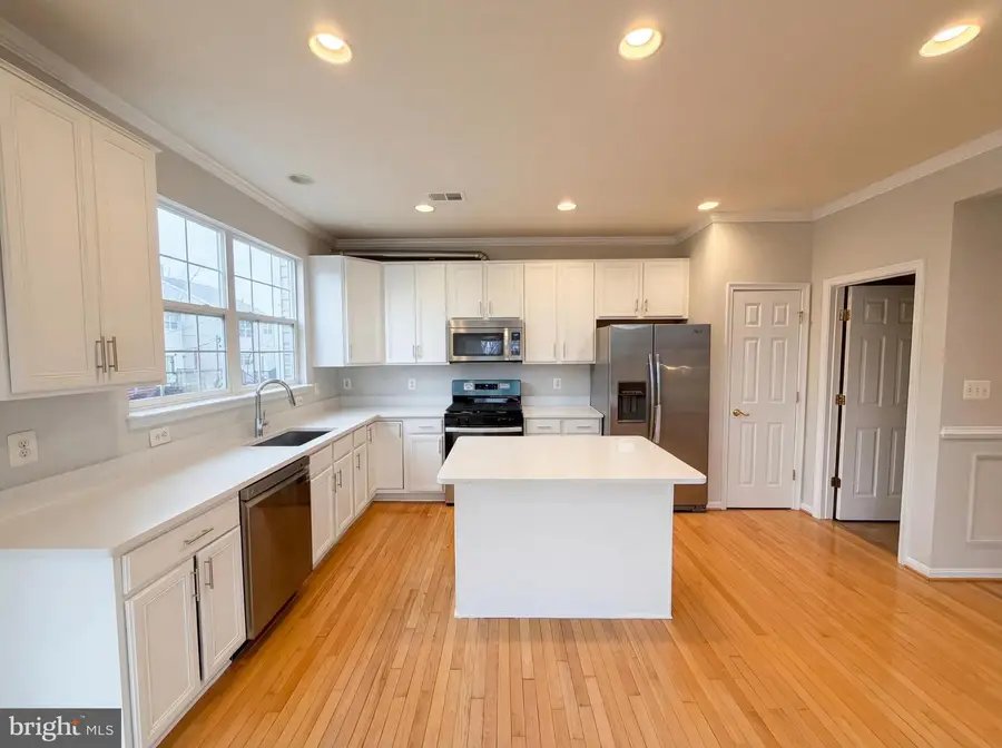 43684 Phelps Ter, Ashburn, VA 20147 - #2