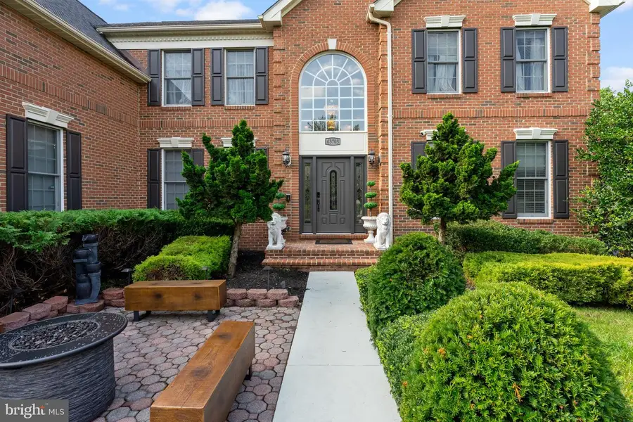 43705 Kenmore Ln, Chantilly, VA 20152 - #2