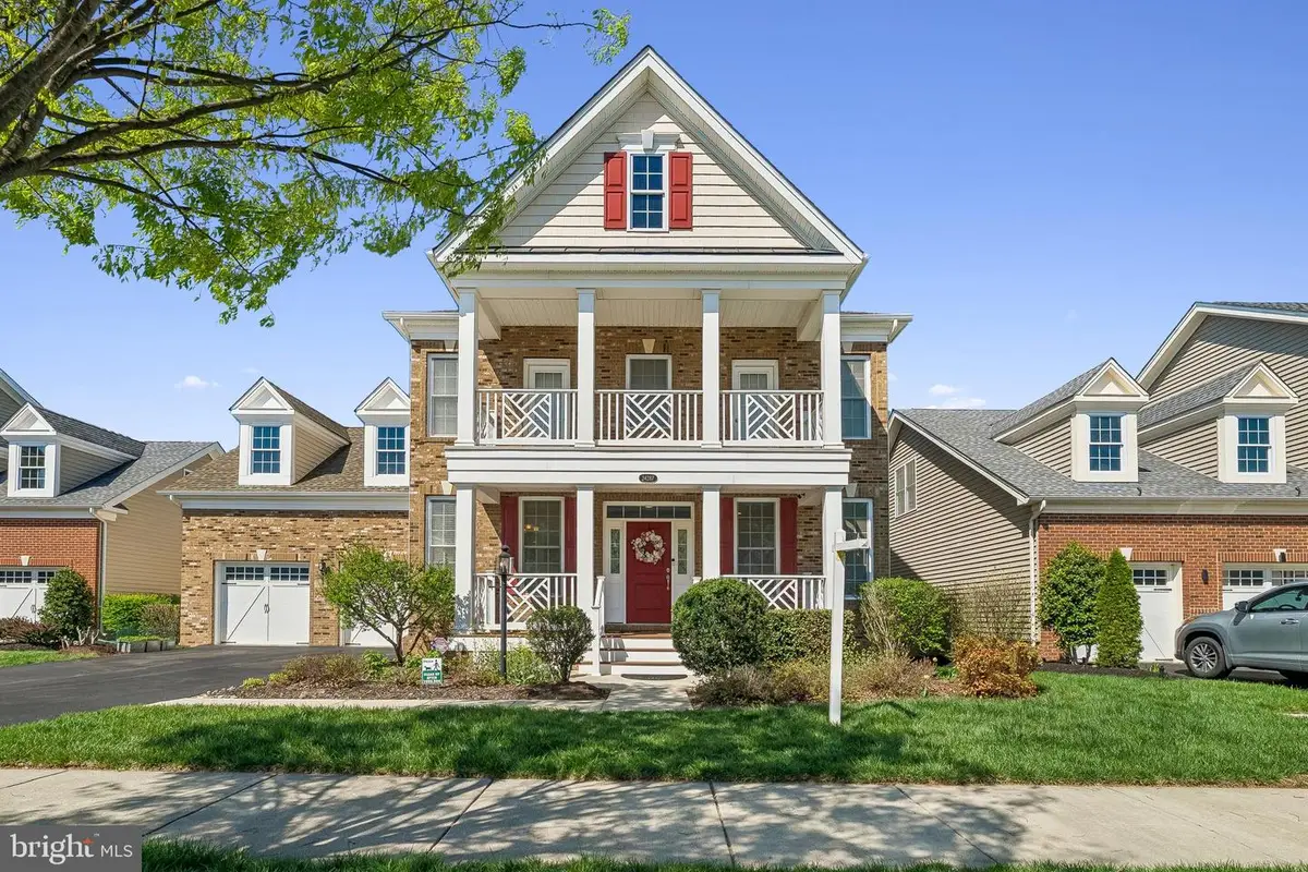 24287 Purple Finch Dr, Aldie, VA 20105 - #1