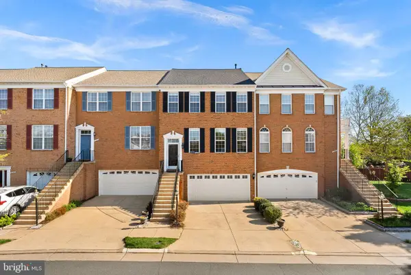 21555 Trowbridge Sq, ASHBURN, VA 20147