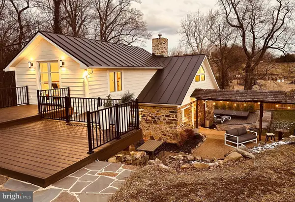 35500 Troon Ct, ROUND HILL, VA 20141