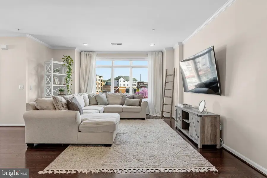 1400 Ribbon Limestone Ter Se #e-201, Leesburg, VA 20175 - #3