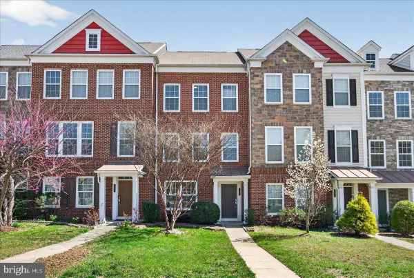 25484 Amber Gate Ter, CHANTILLY, VA 20152