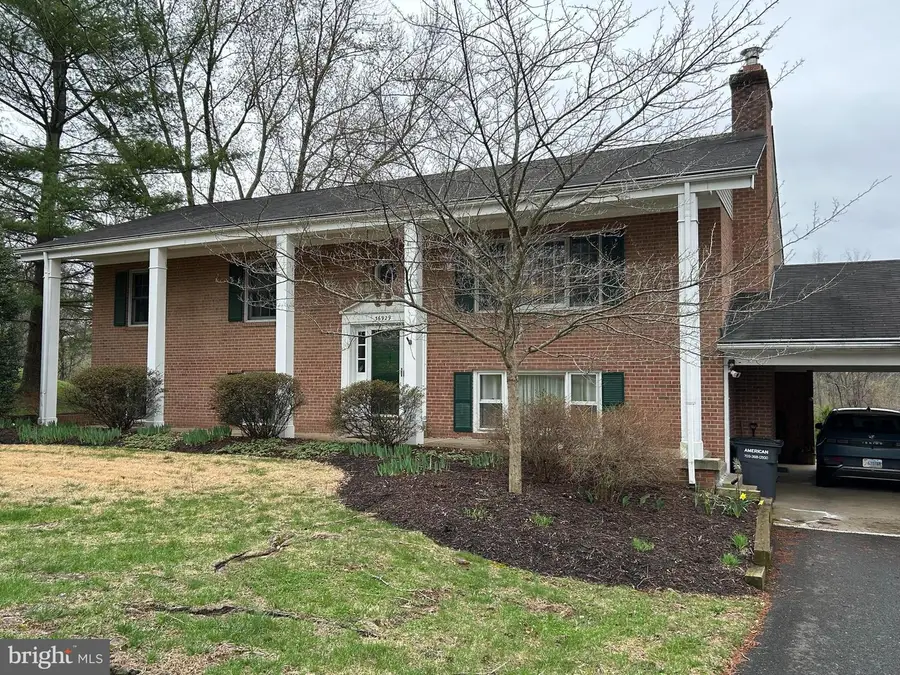 36929 Basswood Ct, Purcellville, VA 20132 - #2