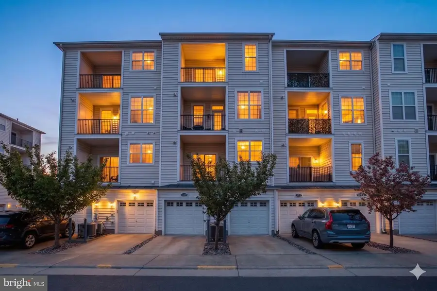 23485 Buckland Farm Ter, Ashburn, VA 20148 - #2