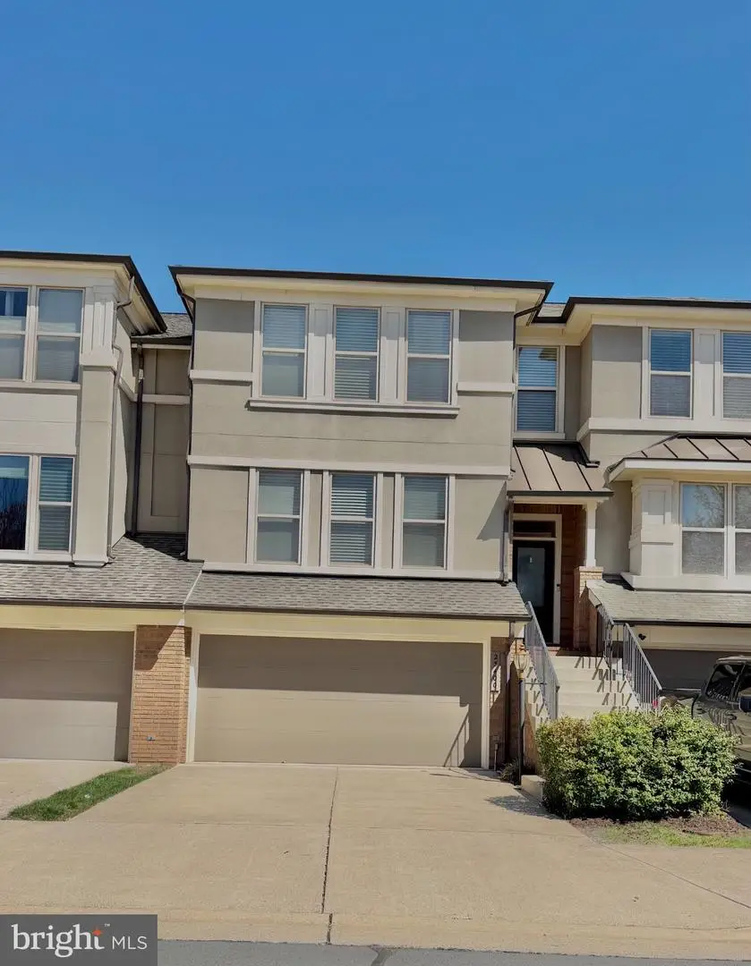 23400 Evening Primrose Sq, Brambleton, VA 20148 - #1