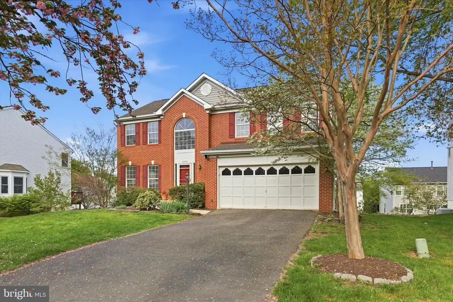 43104 Stonecottage Pl, Ashburn, VA 20147 - #2