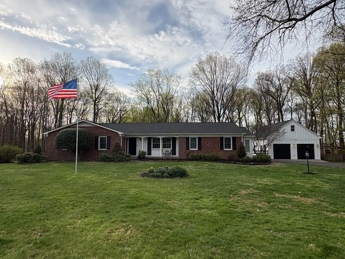 19728 Gleedsville Rd, Leesburg, VA 20175 - #1