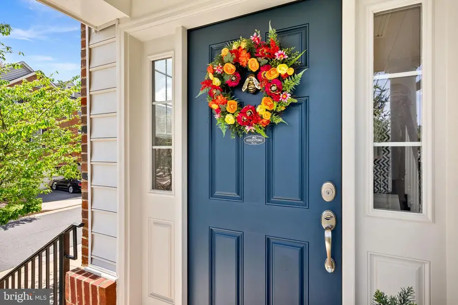 200 Croft Sq, Purcellville, VA 20132 - #2