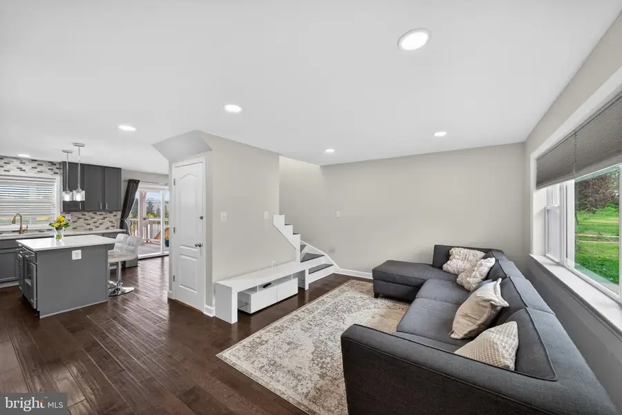 209 Shenandoah St Se, Leesburg, VA 20175 - #3