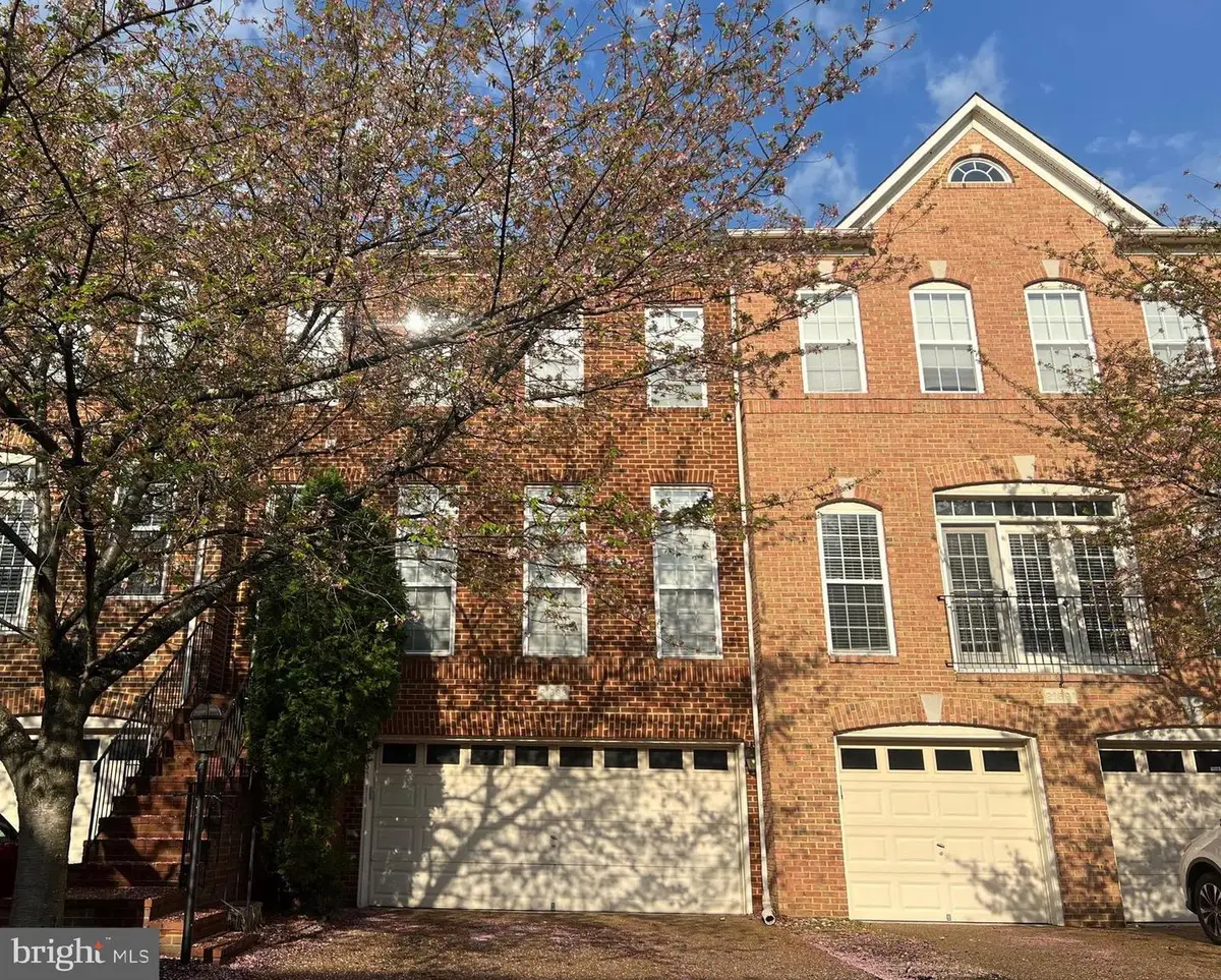 21893 Schenley Ter, Broadlands, VA 20148 - #1