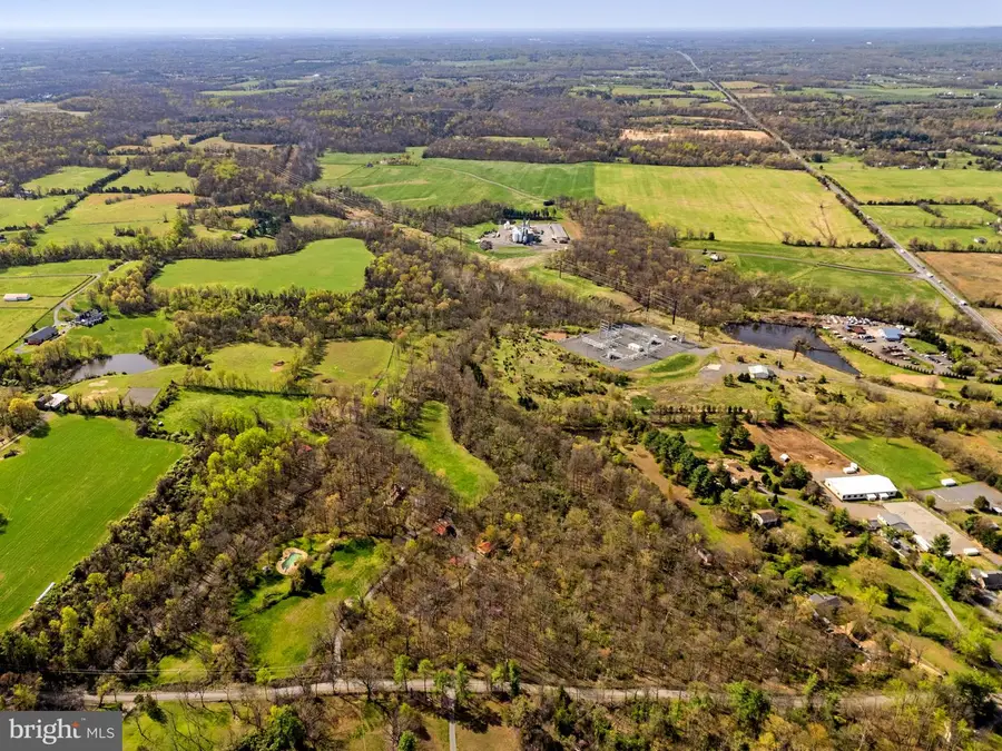 24680 Germania Ln, Aldie, VA 20105 - #2