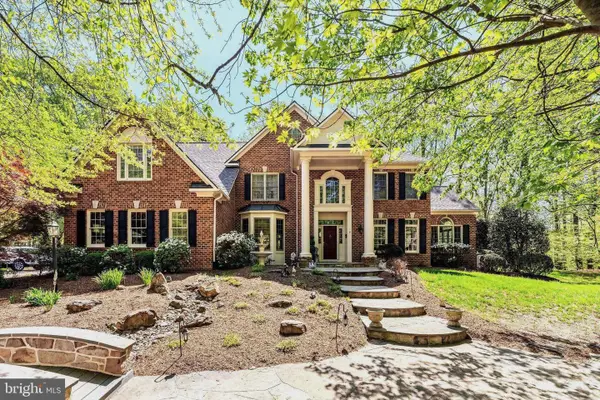 22167 Woodwinds Dr, LEESBURG, VA 20175