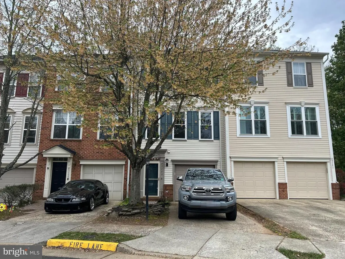 43153 Huntsman Sq, Broadlands, VA 20148 - #1