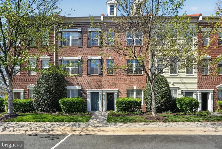 42462 Hollyhock Ter, Brambleton, VA 20148 - #3