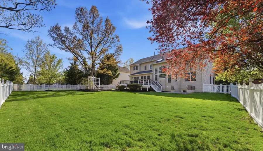 19944 Interlachen Cir, Ashburn, VA 20147 - #2