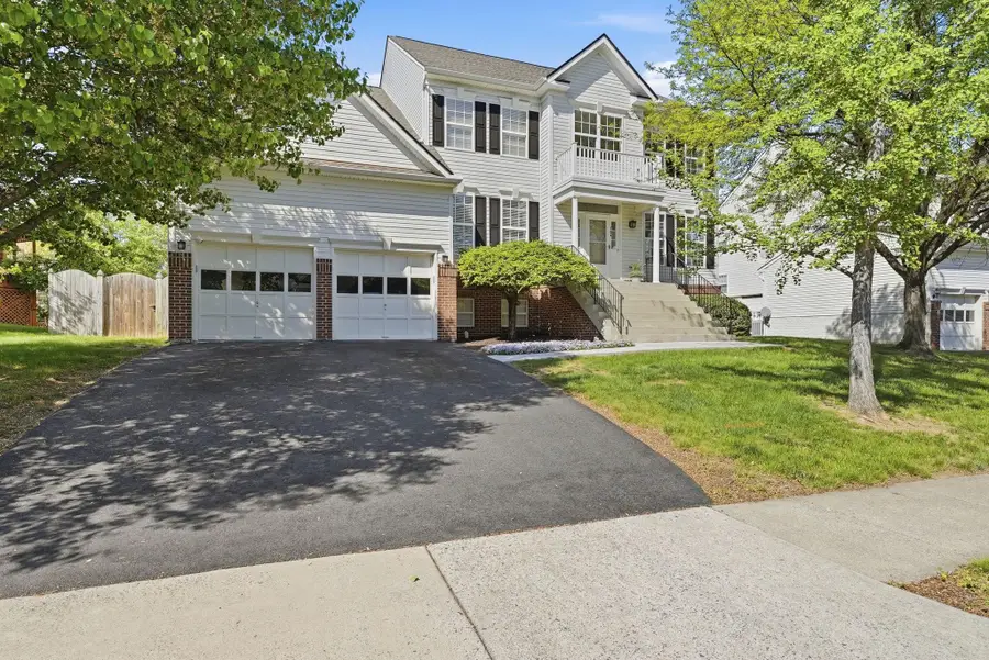704 Godfrey Ct Se, Leesburg, VA 20175 - #2