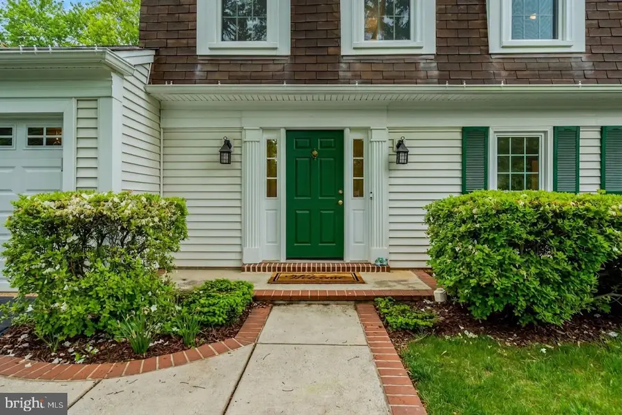 6 West Ct, Sterling, VA 20165 - #2