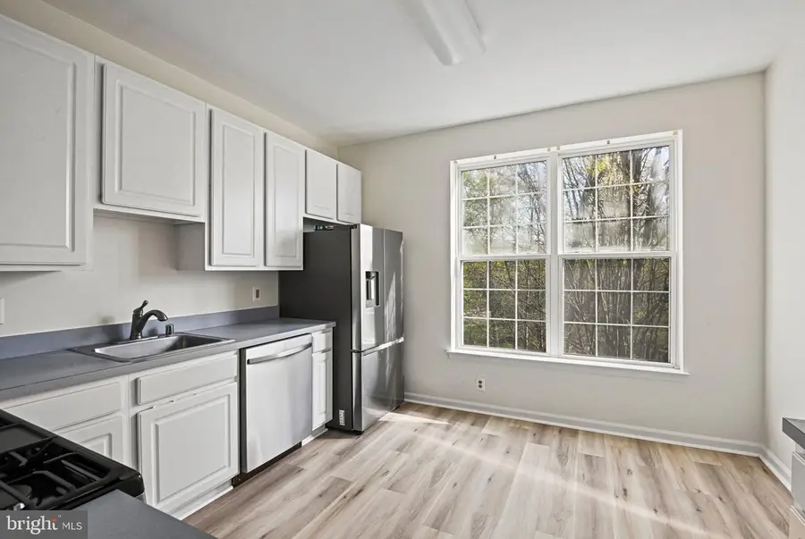 20933 Cedarpost Sq #203, Ashburn, VA 20147 - #2