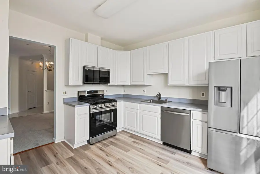 20933 Cedarpost Sq #203, Ashburn, VA 20147 - #3