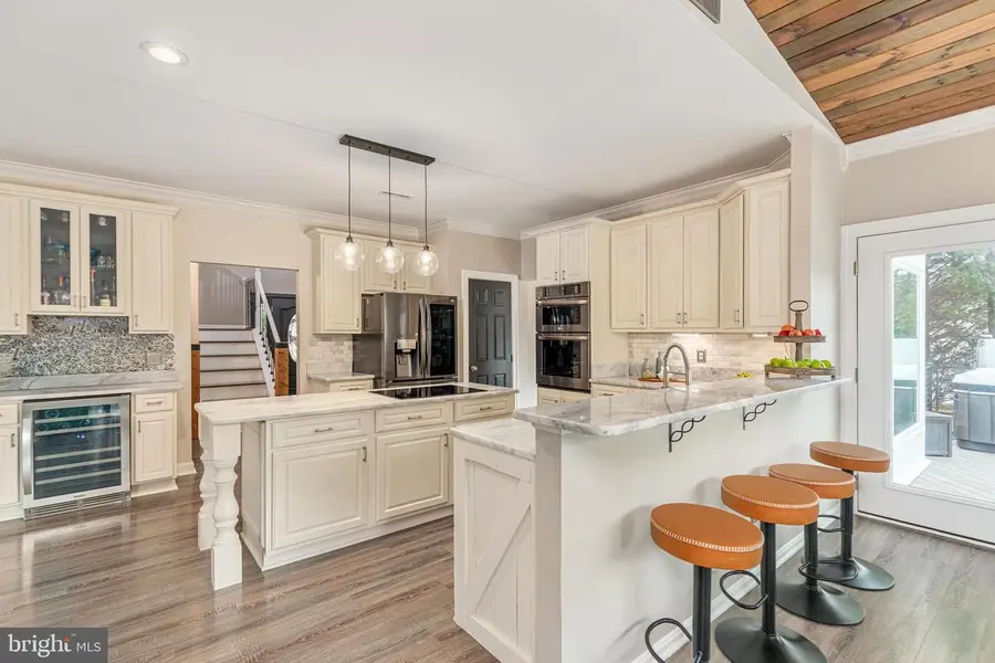 37440 Whitacre Ln, Purcellville, VA 20132 - #2