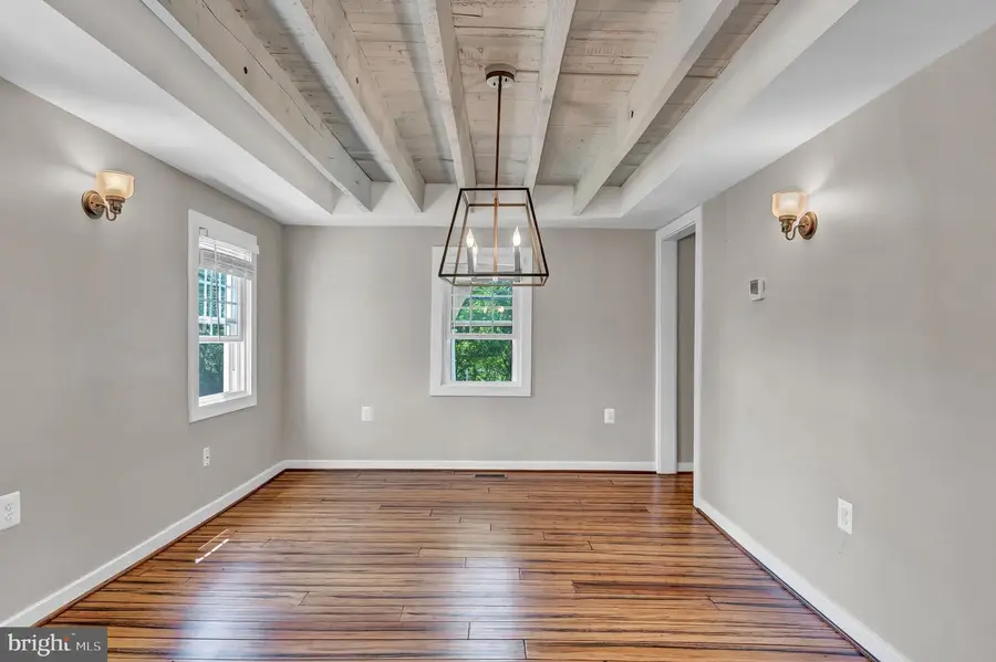 750 S 20th St, Purcellville, VA 20132 - #2