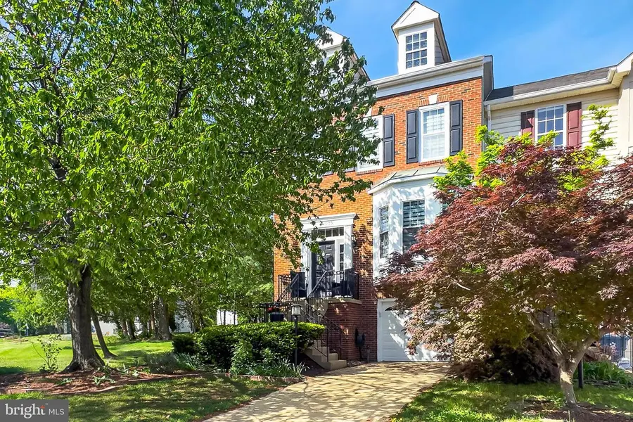 44039 Kings Arms Sq, Ashburn, VA 20147 - #2