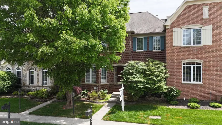 24896 Castleton Dr, Chantilly, VA 20152 - #3