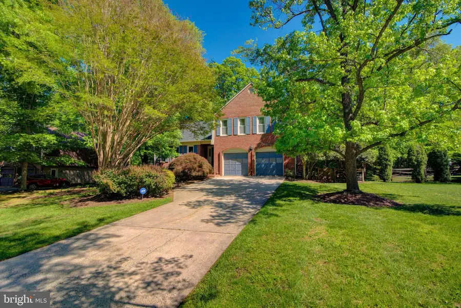 44 Carrollton Rd, Sterling, VA 20165 - #3