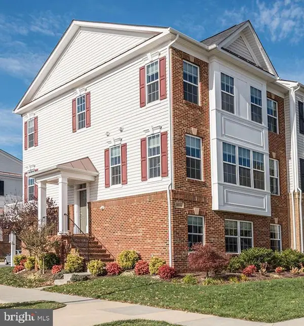 25101 Croxley Green Sq, ALDIE, VA 20105