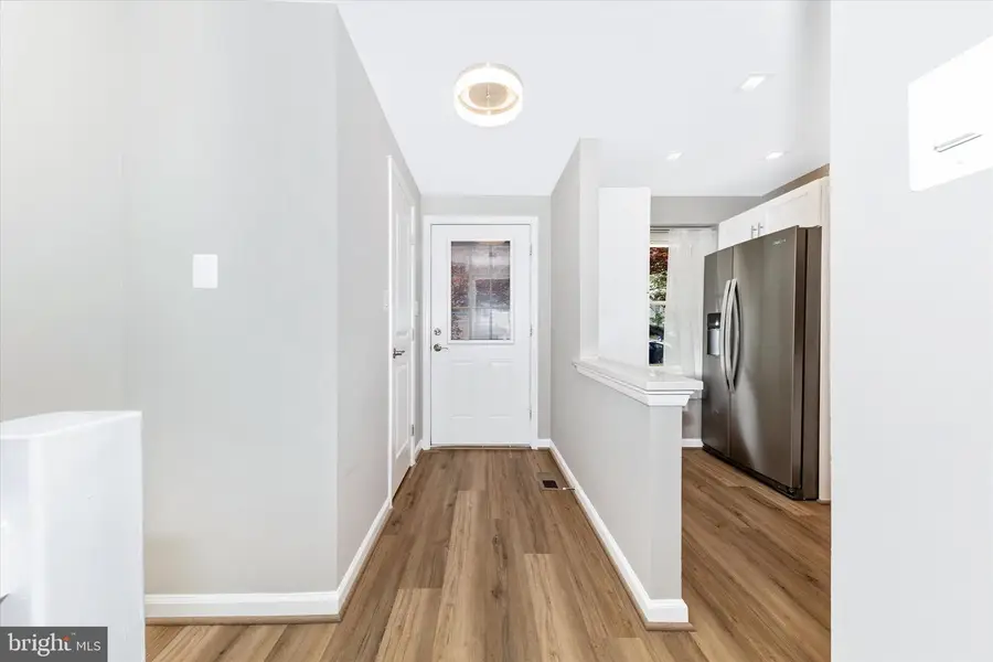 106 Charing Ct, Sterling, VA 20164 - #2