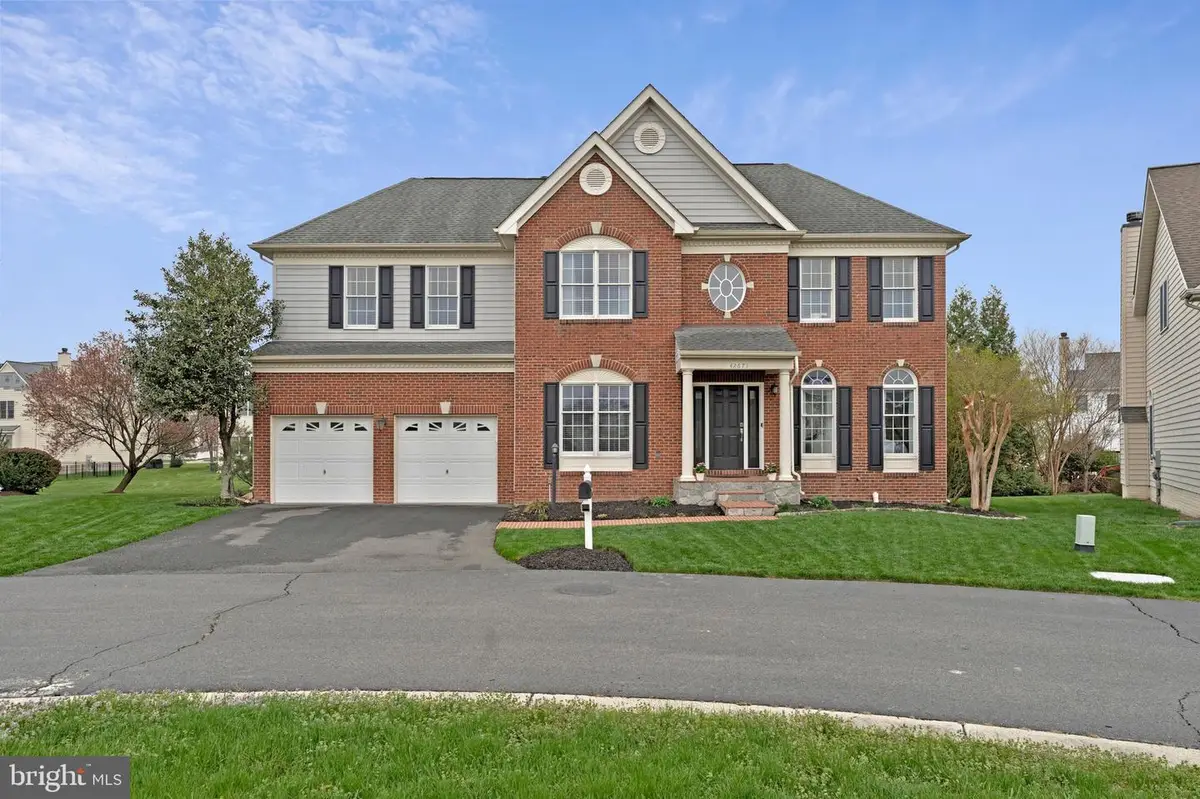 42671 Leaflet Ln, Chantilly, VA 20152 - #1
