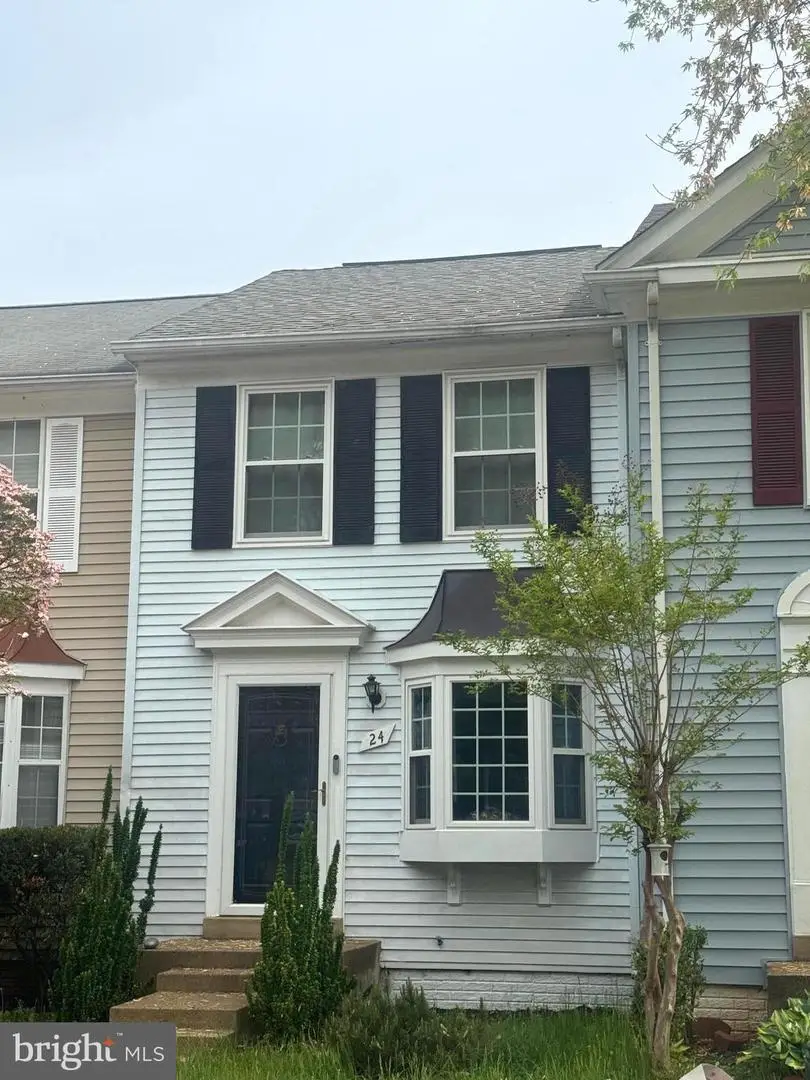 24 Huntley Ct, Sterling, VA 20165 - #1